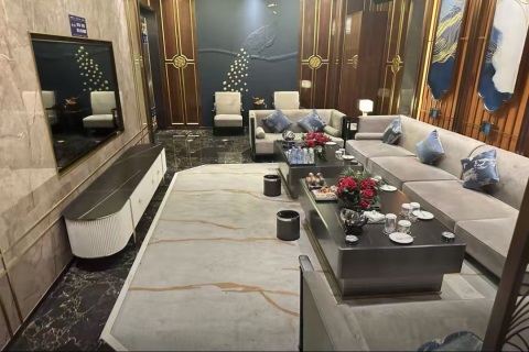 佳木斯夜场新职点亮青春时光